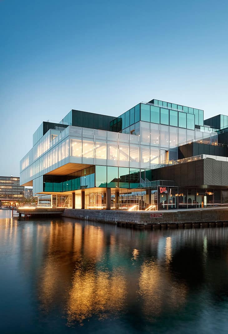 Img_BLOX Carousel close up set fra havnen