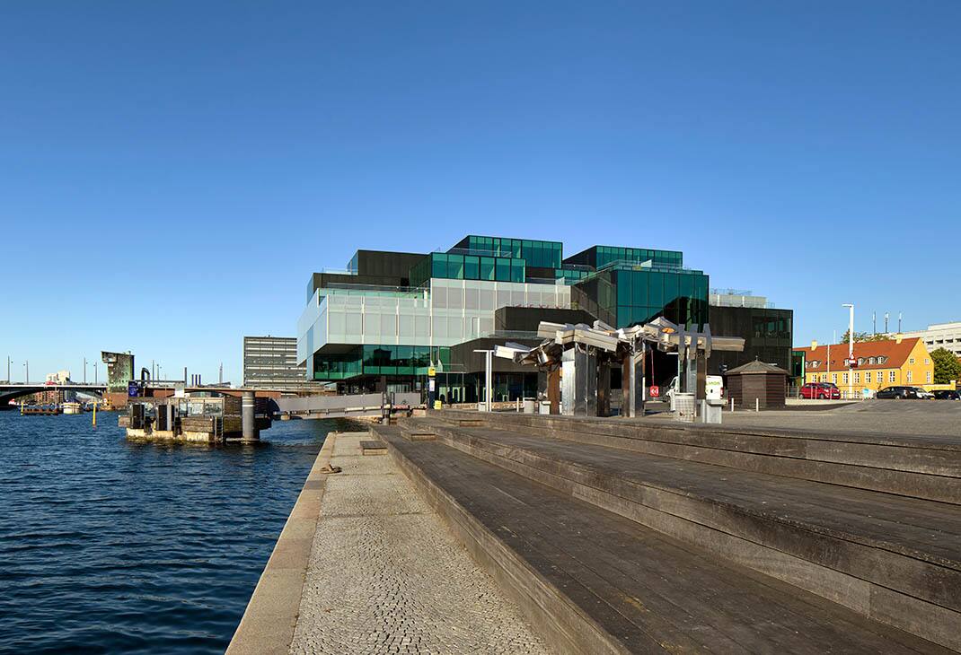 Img_BLOX Carousel set fra havnepromenaden