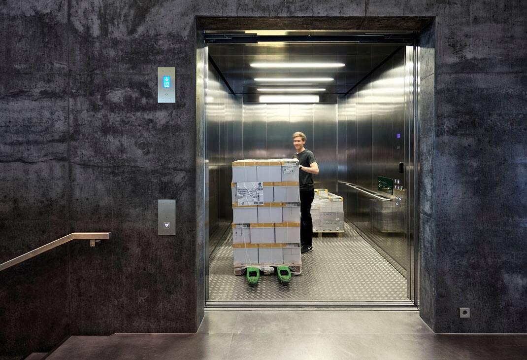 Img_BLOX Carousel med dreng